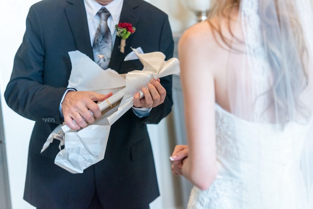 Iran marriage amid airstrikes